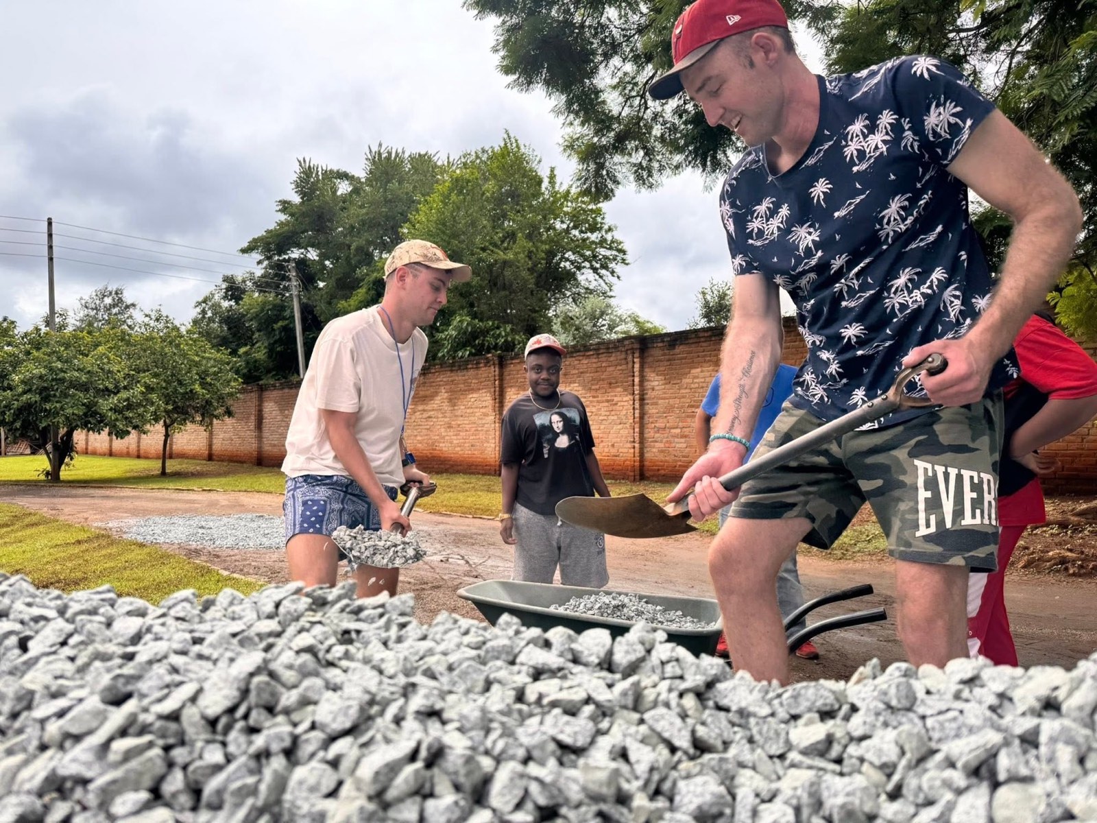 Sunshine Zimbabwe Project Gardening